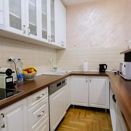 Kristina 4* Apartman Szabadka
