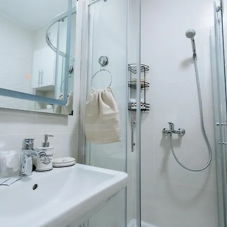 公寓 Kristina 4* *